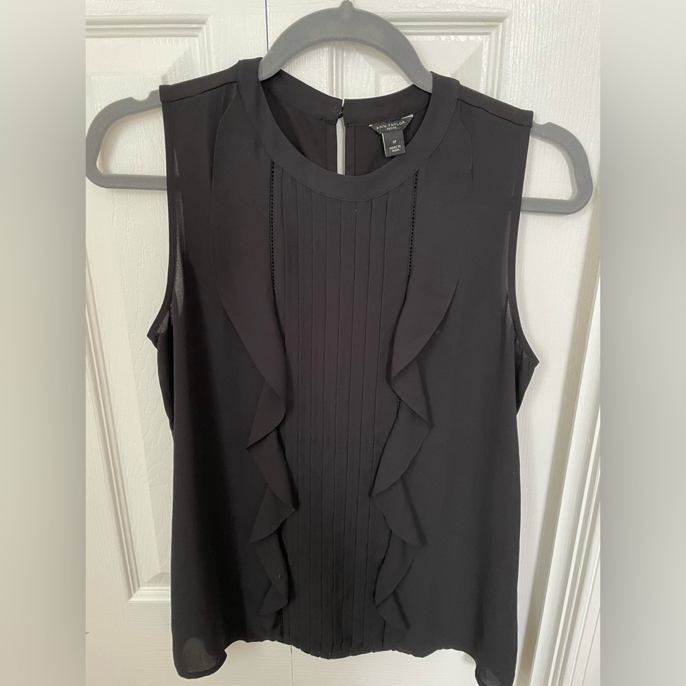 Ann Taylor Ruffle Front Work Top